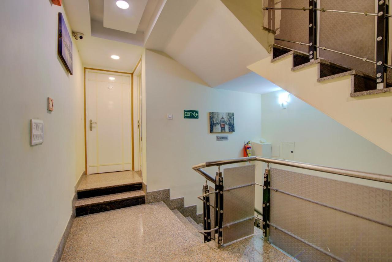 Hotel Kaushal Palace Yeni Delhi Dış mekan fotoğraf
